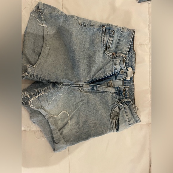 Shorts - Picture 2 of 2